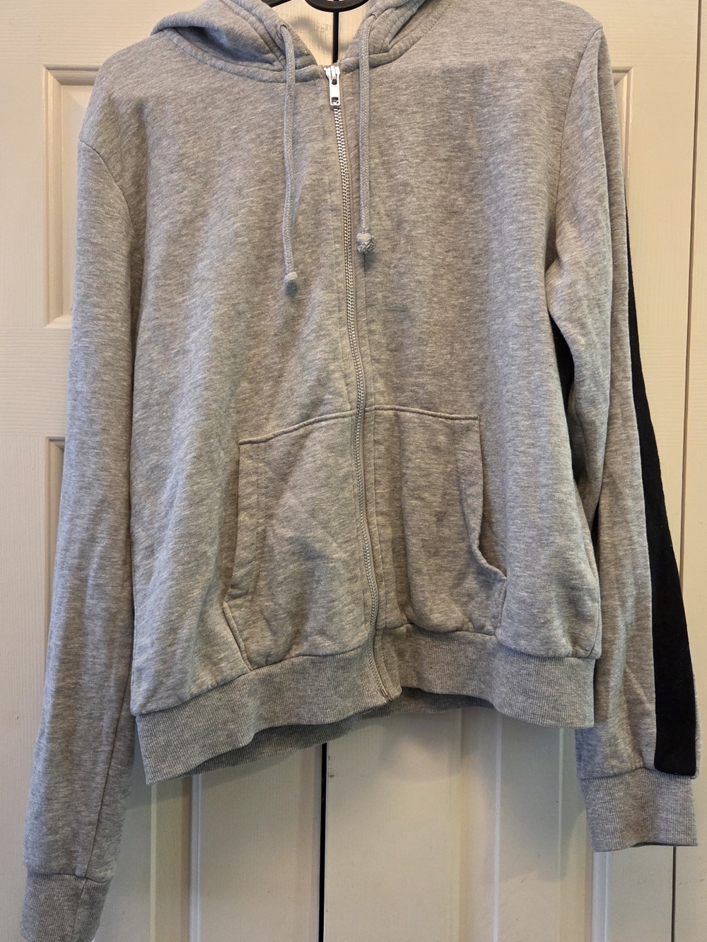 H&M Light Gray Full-Zip Hoodie with Silver Zipper